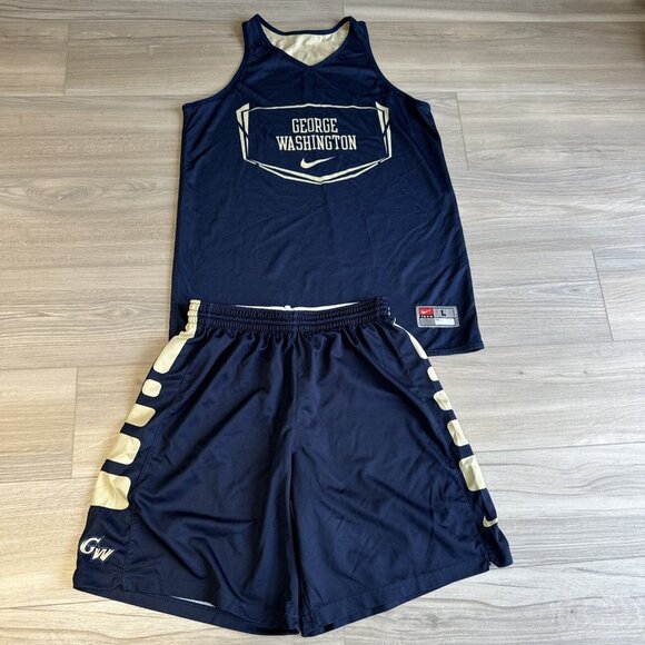 George Washington Colonials Nike Practice Jersey & Shorts - Basketball Women's L - Picture 1 of 12